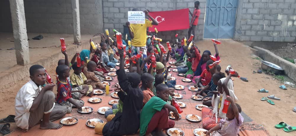 Afrika'da İftar ve Yemek Organizasyonları Yaptık